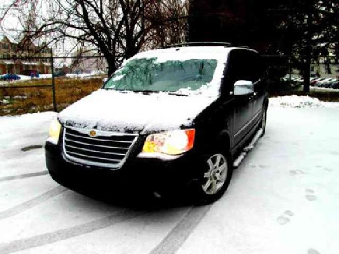 2010 chrysler town & country touring in langhorne, pa