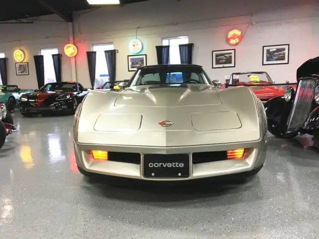 1982 chevrolet corvette collector edition-factory a/c, beautiful interior..1of6k