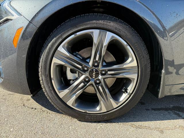 2022 kia k5 ex