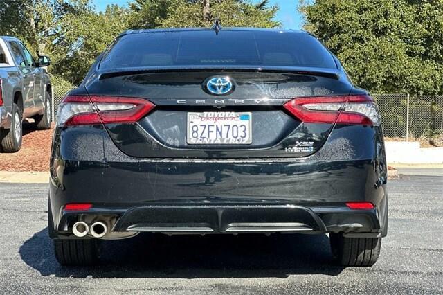 2022 toyota camry hybrid xse