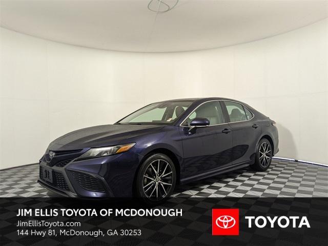 2022 toyota camry se