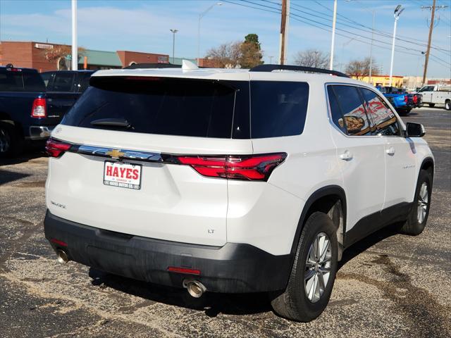 2023 chevrolet traverse lt cloth
