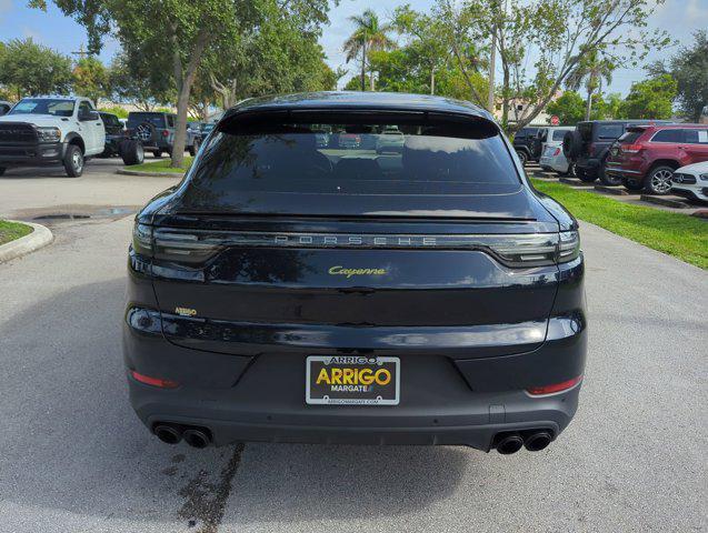 2022 porsche cayenne platinum edition