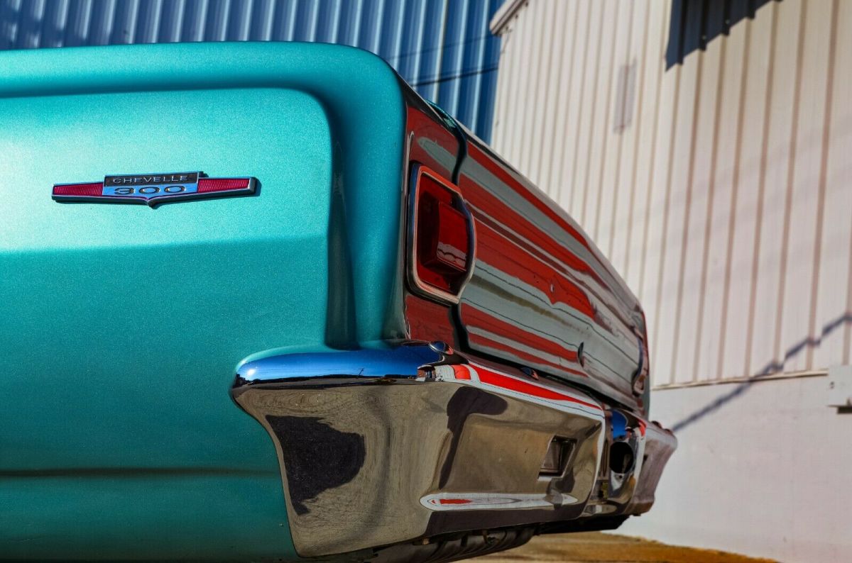 1965 chevrolet chevelle 300 sedan