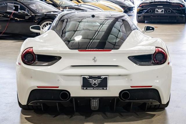 2018 ferrari 488 gtb base