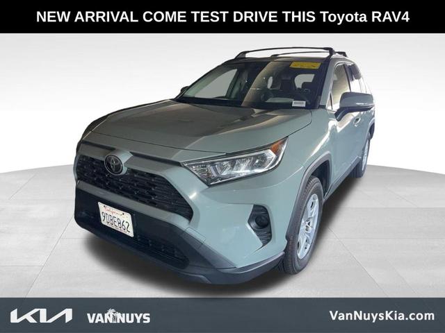 2019 toyota rav4 xle