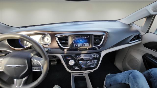 2018 chrysler pacifica touring plus