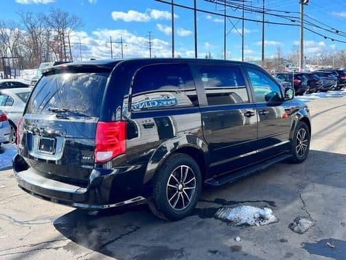 2017 dodge grand caravan gt in edgemere, massachusetts