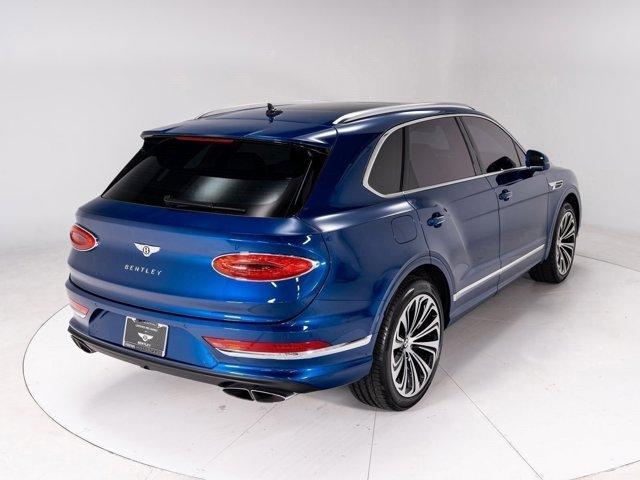 2022 bentley bentayga v8