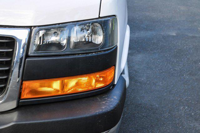 2022 gmc savana 2500 work van
