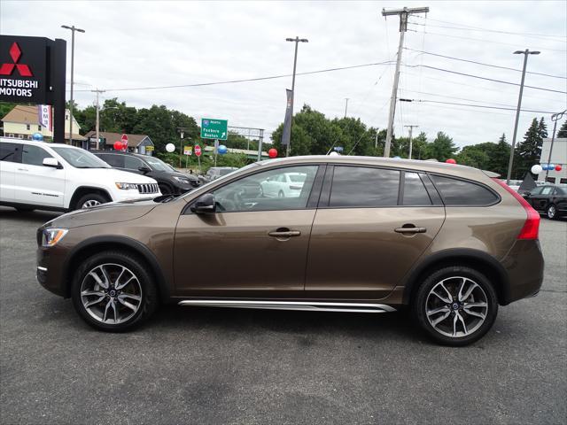 2017 volvo v60 cross country t5