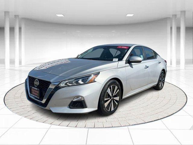 2022 nissan altima