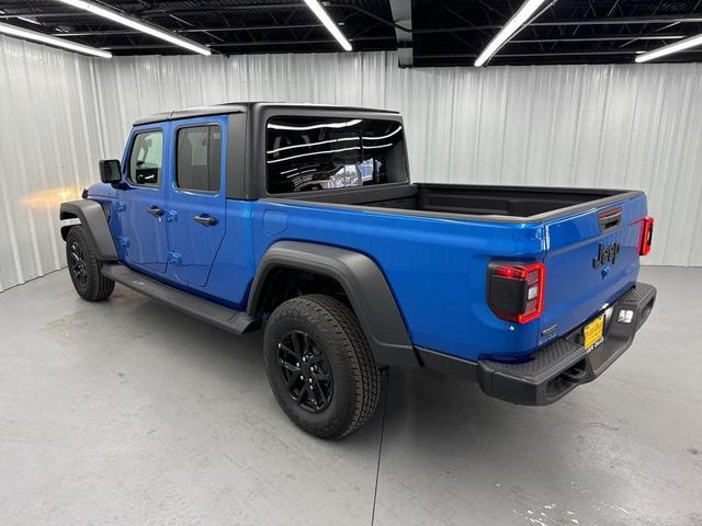 2023 jeep gladiator sport