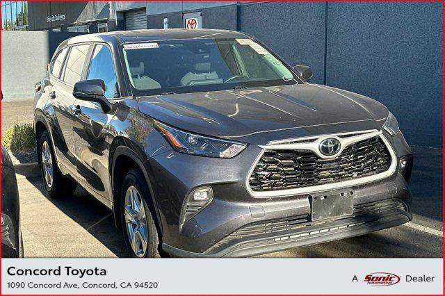 2023 toyota highlander le