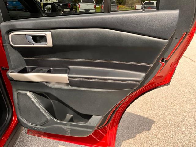 2022 ford explorer xlt
