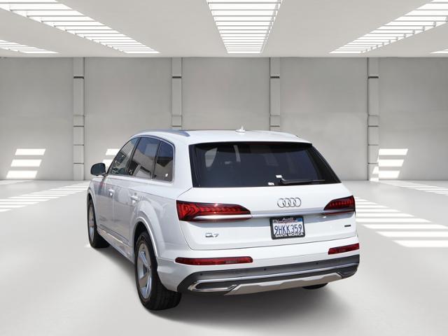 2023 audi q7 55 premium