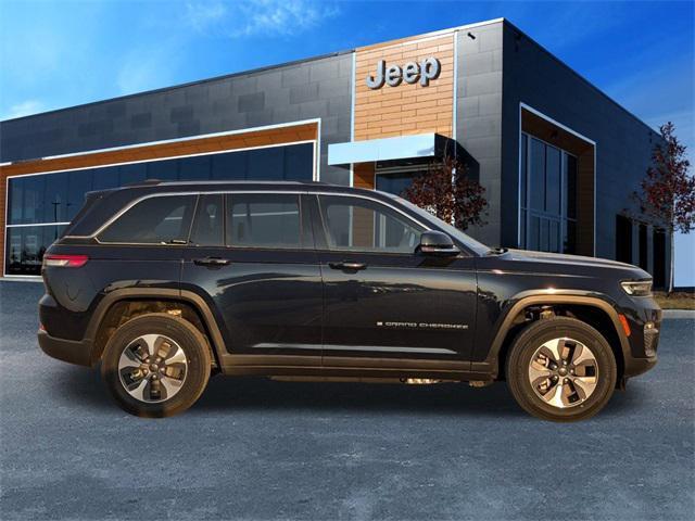 2023 jeep grand cherokee 4xe base