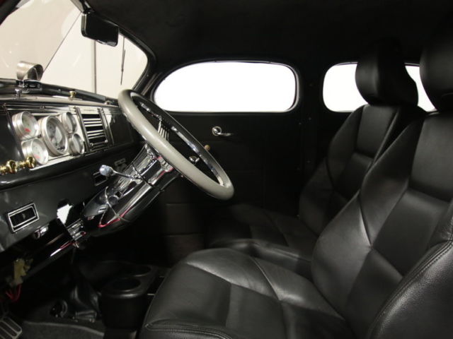 probuilt streetrod, crate 350 v8, 700r4, 4 disc brakes, r134a a/c, trophy winner