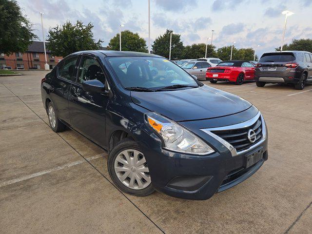 2017 nissan versa s