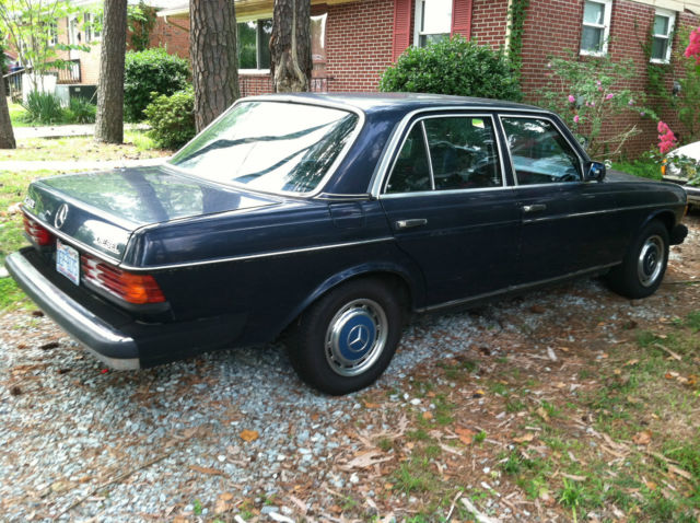 w123 1983 mercedes-benz 240d base sedan 4-door 2.4l