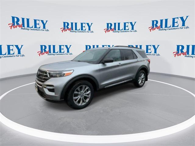 2021 ford explorer xlt