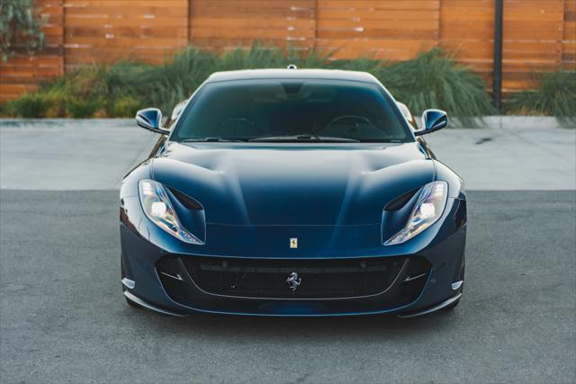 2019 ferrari 812 superfast base