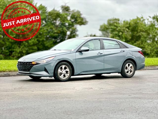 2022 hyundai elantra se