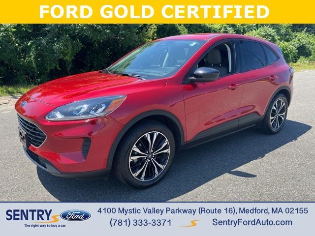 2022 ford escape se