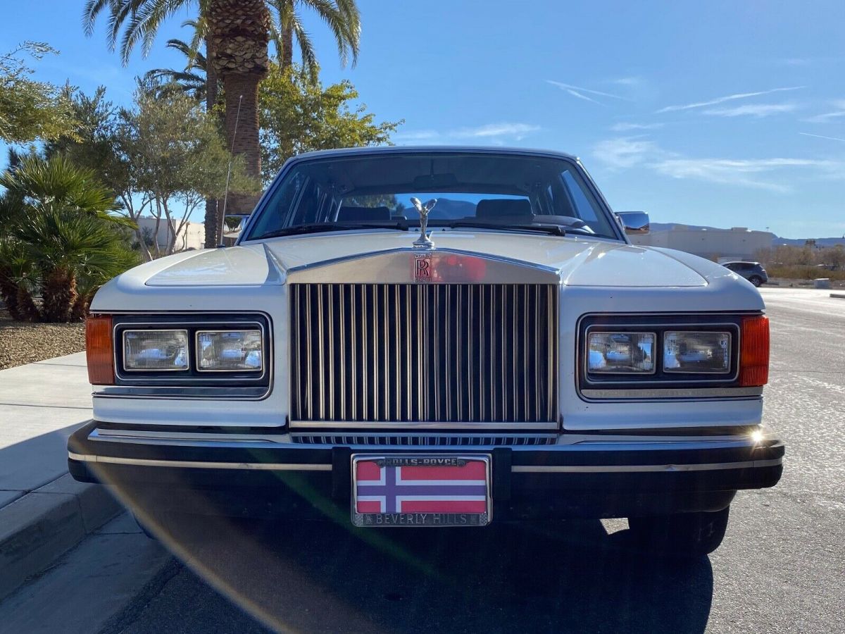 1984 rolls royce silver spur sedan white with red interior rare