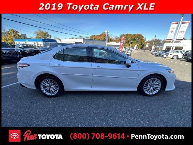 2019 toyota camry xle