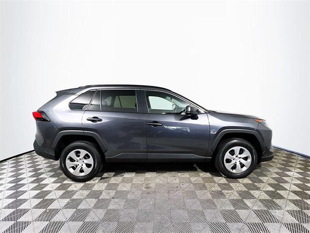 2021 toyota rav4 le
