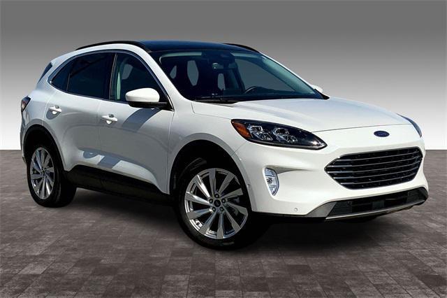 2022 ford escape titanium