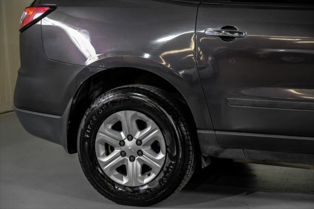 2017 chevrolet traverse ls
