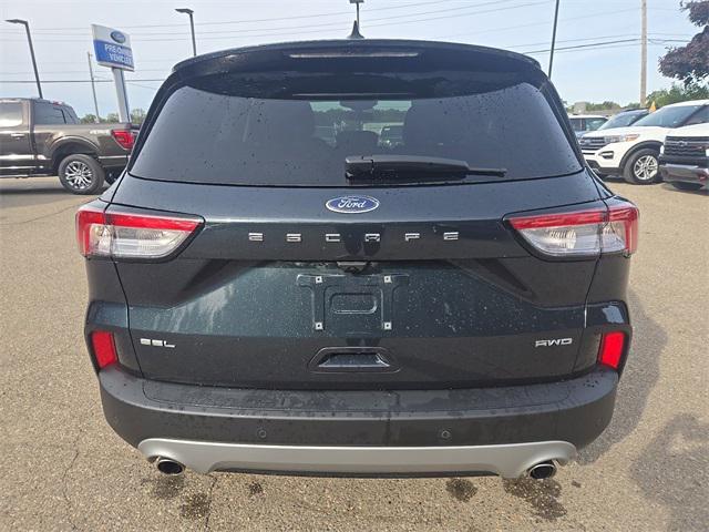 2022 ford escape sel