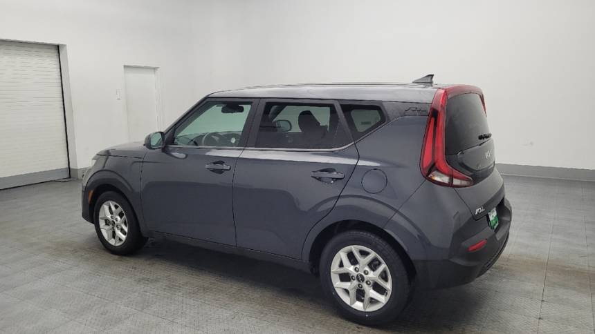 2022 kia soul lx