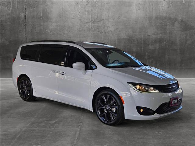 2019 chrysler pacifica touring plus
