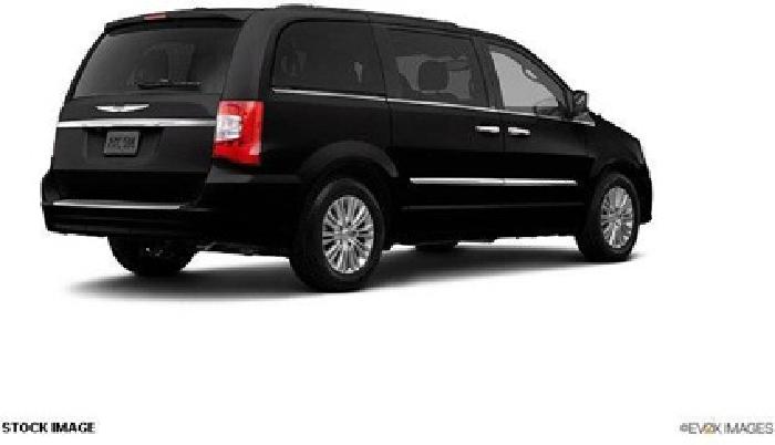 2013 chrysler town & country touring in kendall, fl