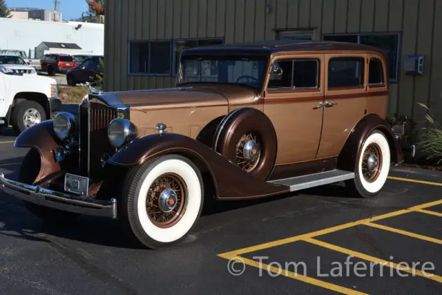 1933 packard eight 1001 sedan