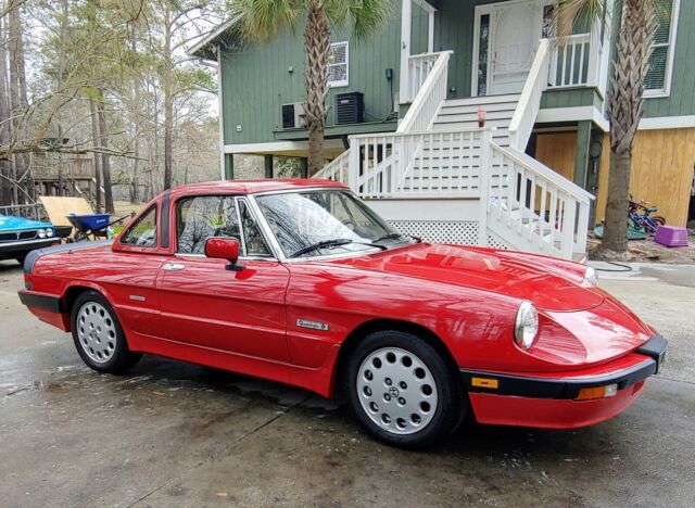 1988 alfa romeo spider quadrifoglio, both tops, beautiful classic, no rust!