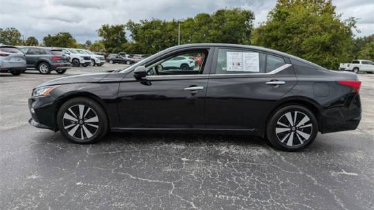 2022 Nissan Altima 2.5 sv