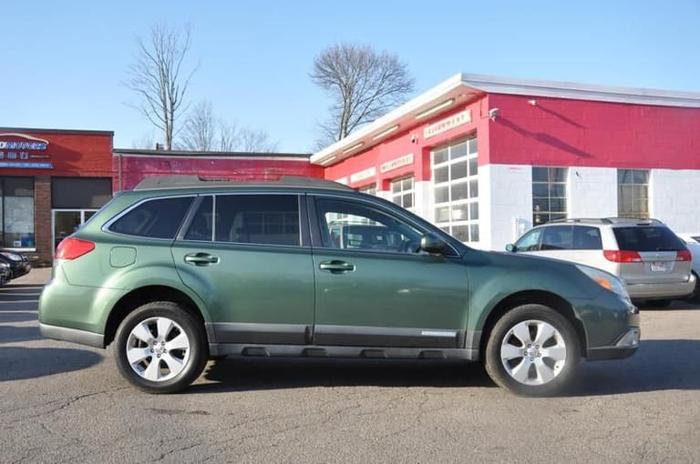 2012 subaru outback 2.5i premium wagon 4d in braintree, massachusetts