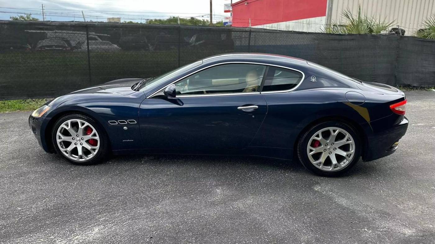 2008 maserati granturismo base