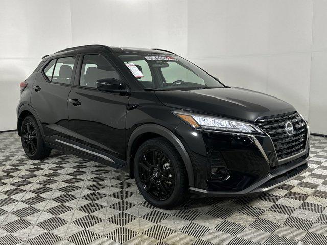 2023 nissan kicks sr