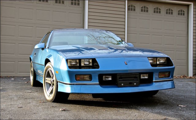 1985 chevrolet camaro iroc-z sport coupe 2-door 5.0l tpi