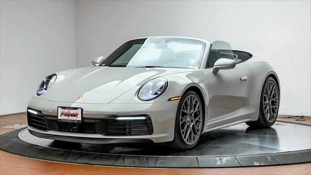 2022 porsche 911 carrera 4s cabriolet