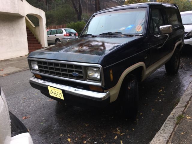 1988 ford bronco 2 4x4 -107,000 original miles, 6 cyl, automatic. eddie bauer