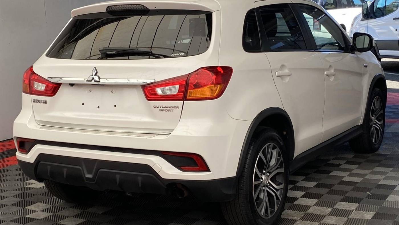 2019 mitsubishi outlander sport es