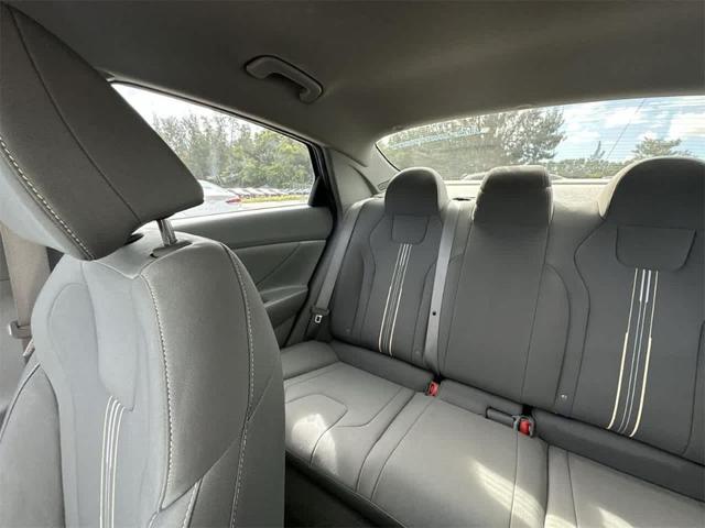 2021 hyundai elantra sel