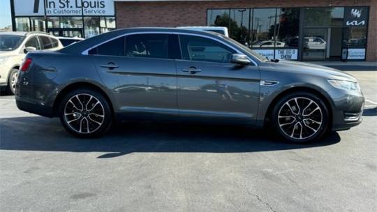 2018 Ford Taurus