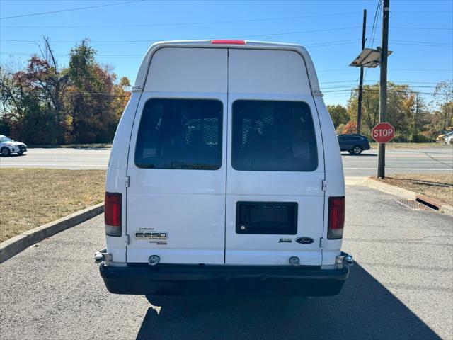 2013 ford e250 recreational